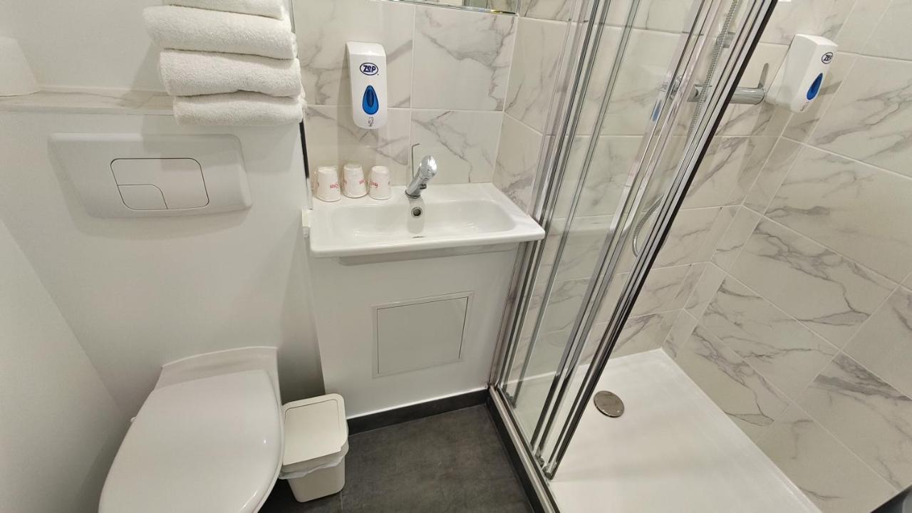 Fasthotel Well Inn Macon Sud - Un Hotel Fh Confort Charnay-les-Macon ภายนอก รูปภาพ